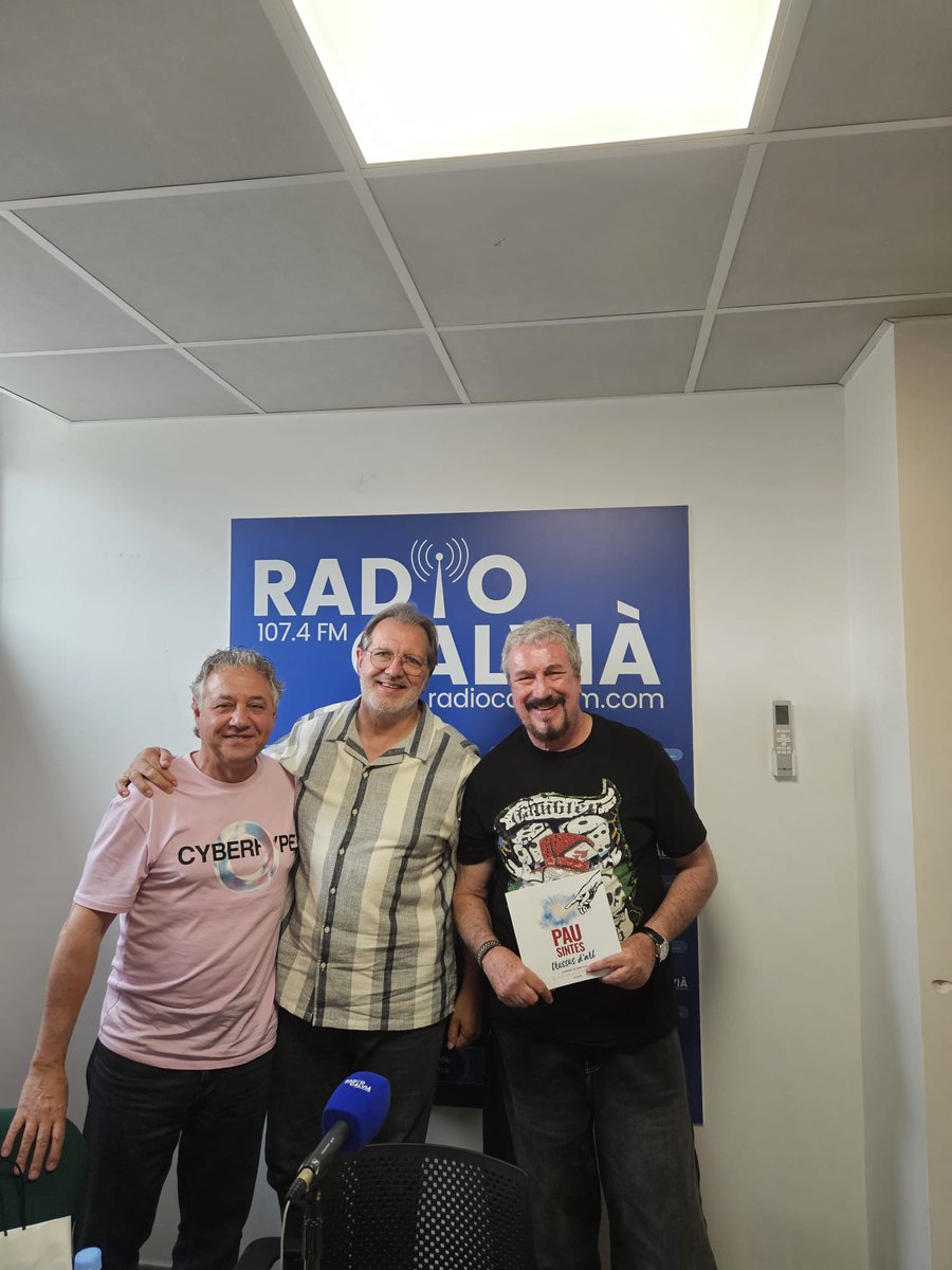 Ràdio Calvià FM (@radiocalvia) on Twitter photo #Inviptados
Esta edición de InVIPtados con <a href="/JaimeRoigdeDie1/">Jaime Roig de Diego</a> y Xisco Barceló ha tenido como protagonista al pintor Pau Sintes. La galerista, Neus Sintes, ha participado en el programa vía telefónica.
👉🎧shre.ink/eGa9 #Inviptados
Esta edición de InVIPtados con <a href="/JaimeRoigdeDie1/">Jaime Roig de Diego</a> y Xisco Barceló ha tenido como protagonista al pintor Pau Sintes. La galerista, Neus Sintes, ha participado en el programa vía telefónica.
👉🎧shre.ink/eGa9