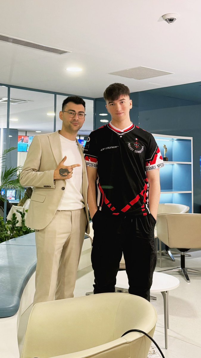 ABD yolcusu kalmasın 🥳
<a href="/gakgoslol1/">Gakgos</a> ile yaptığımız röportaj, Ekol TV Ana Haber bülteninde.