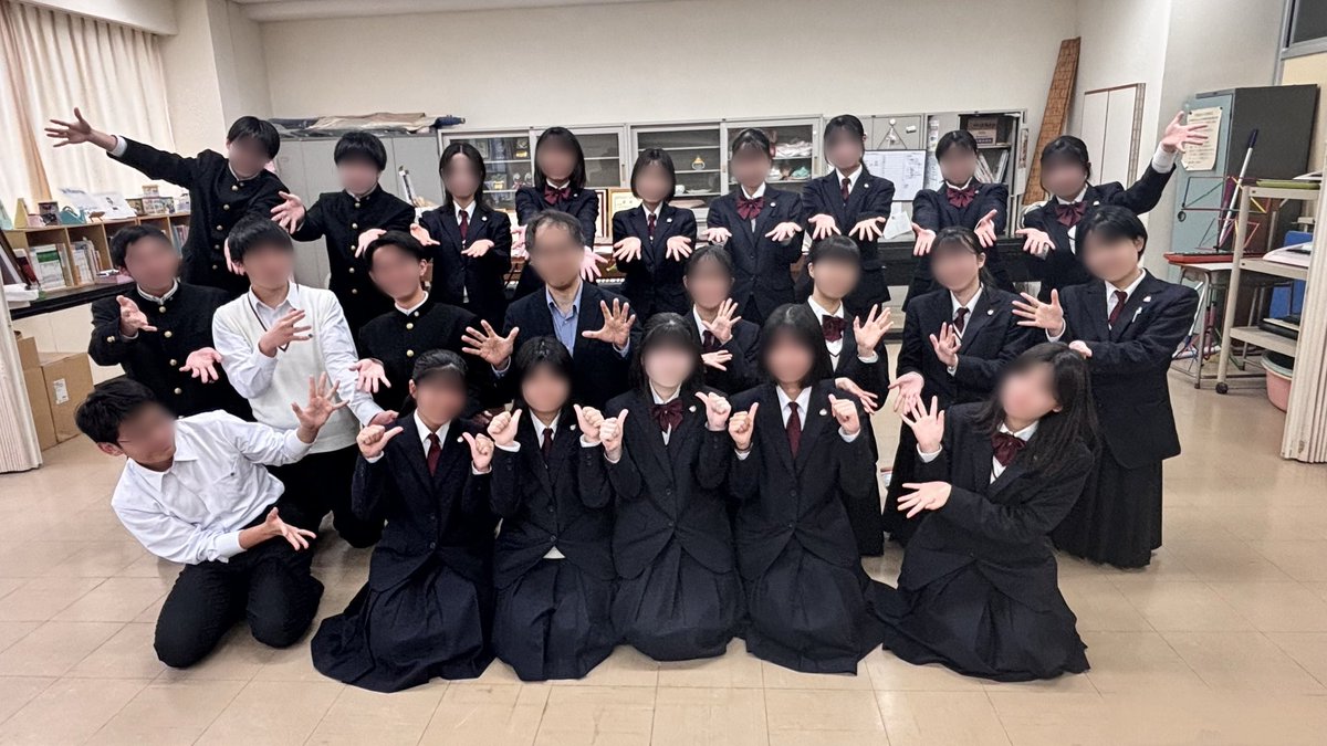 大変遅くの報告にはなりますが、
今年度は5人の新入生が入ってくれました!
顧問の先生も新しくいらっしゃったということで、気持ちを新たに、新たなメンバーで今年も頑張っていきます!
今年も応援のほどよろしくお願いします🙇