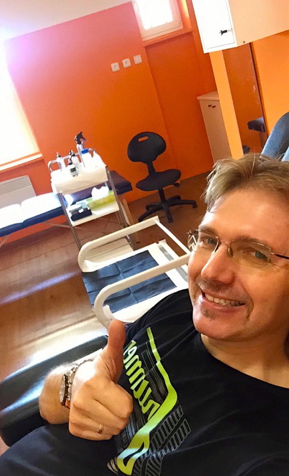 Tatér je jediný člověk s vazelínou na prstu, kterému můžeš věřit.  😂