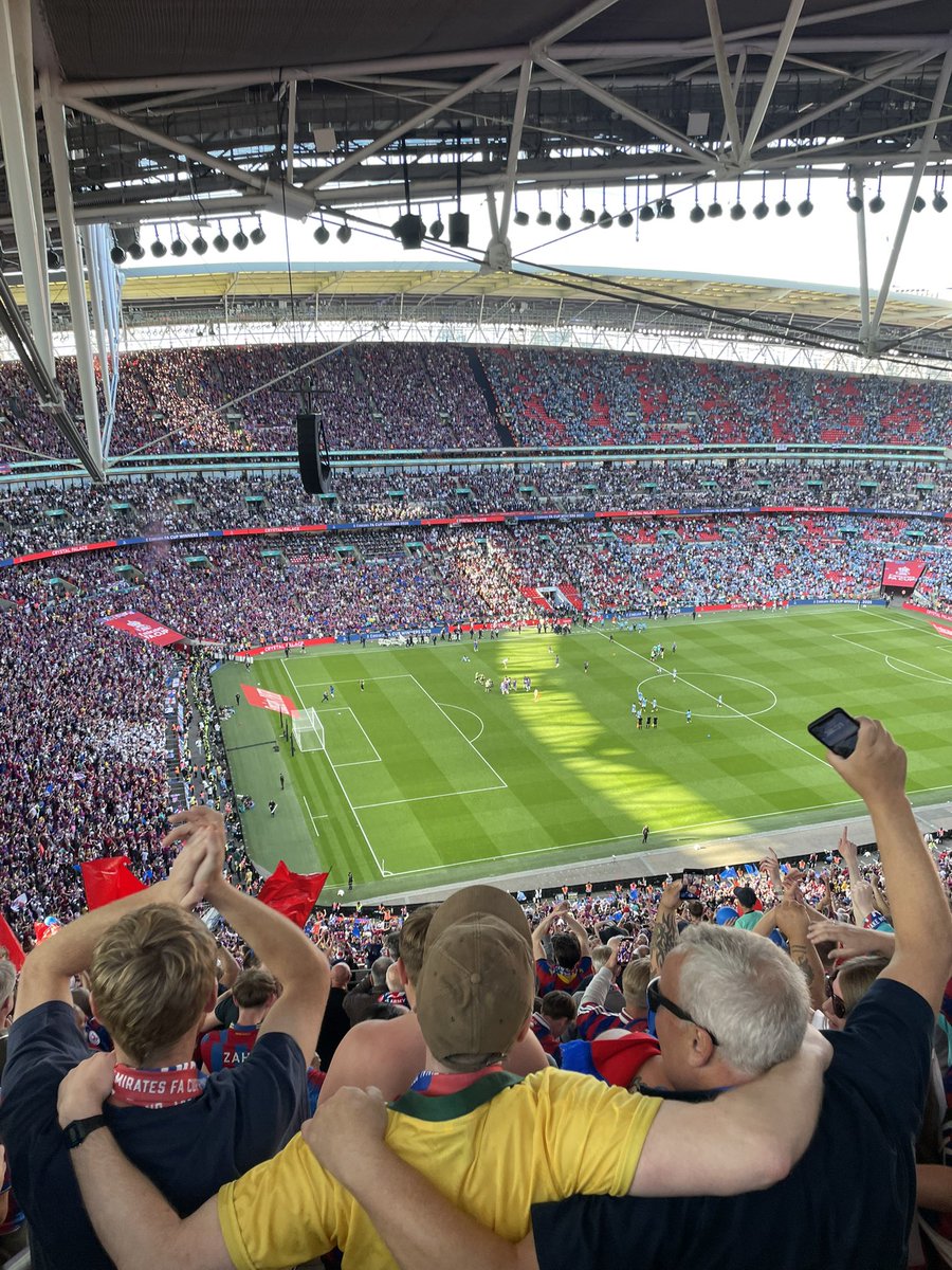If anyone knows this family, they’re in block 531 probably row 32 I’d really love them to get this picture  #cpfc