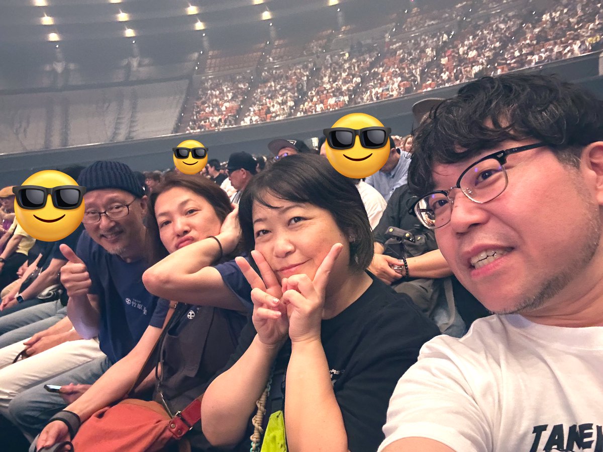 sekkie35PISTOL's tweet photo. 昨日の興奮から一夜明け心地よい疲れを引きずりながらの仕事終わり…
たくさんのピス友さんにお会いできて本当に本当に嬉しかったー！
なかなかライブに行けなくなって皆さんとお顔合わせる機会が少なくなって…
でもお会いしてたくさんお話しできて嬉しかったです！
本当にありがとうございます！！ https://t.co/UAJvIPTlH8