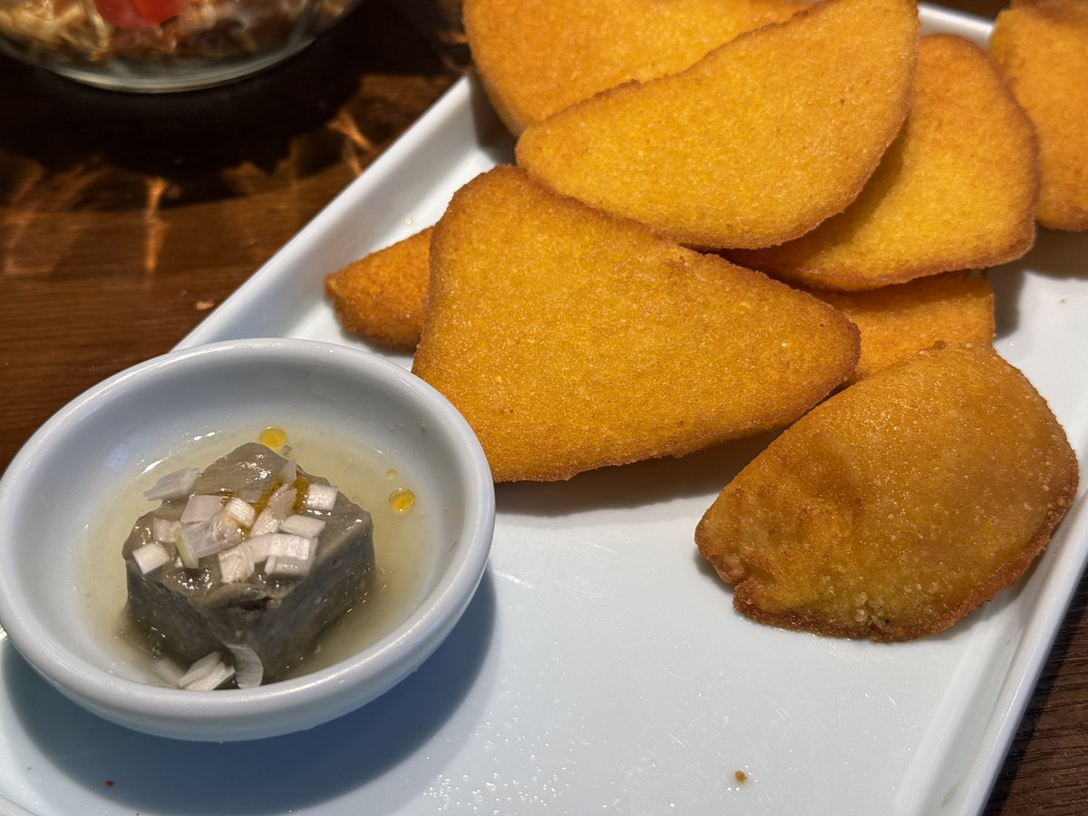 说一个只能代表你家乡的菜系。我先来，老北京炙子烤肉。