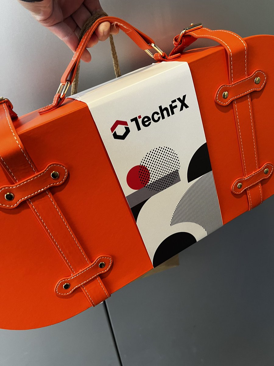 <a href="/TechFX_JP/">【公式】TechFX</a> のお偉いさんとお会いしてきました。素敵なプレゼントをありがとうございます。