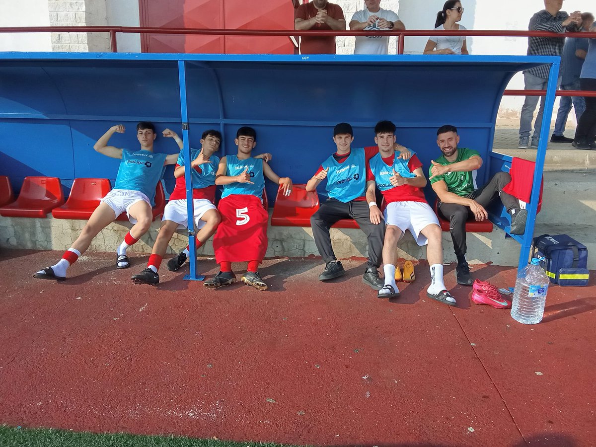 ATLÉTICO PUERTOLLANO tweet media