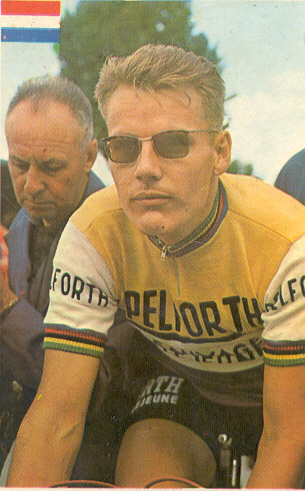 EARCATCH's tweet image. 📺 Vandaag om 15.35 uur op @NPO1, met #audiodescriptie via #Earcatch: Alles is koers: Jan Janssen.

Het is 57 jaar geleden dat Jan Janssen als eerste Nederlander de Tour de France won. Een film met uniek materiaal uit het privéarchief van Jan Janssen.

#IkKijkMetAD #SAVT