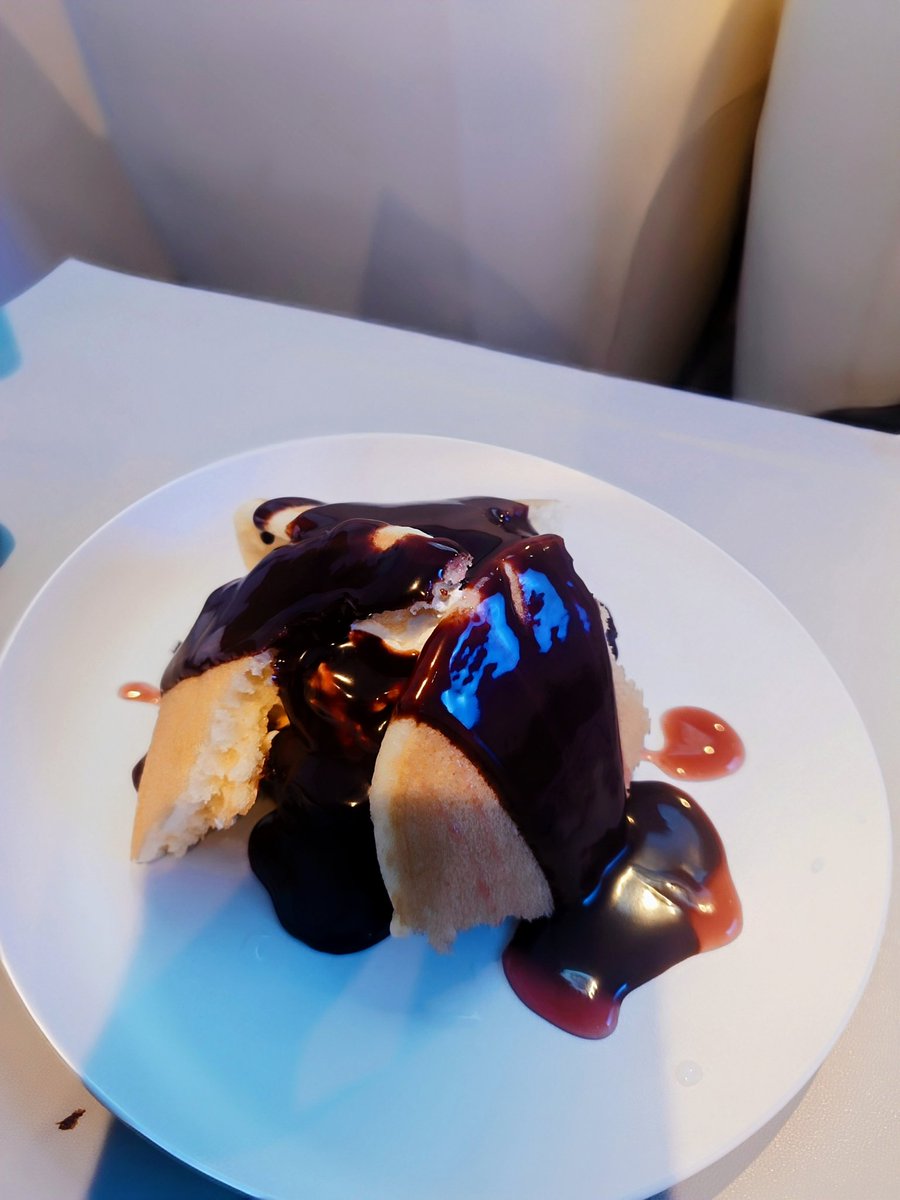 ファーストエアラインズ　池袋
オーストリア

数々の音楽家を排出した国
ウィーンを始め数多の観光地を探索

料理は　いろんな人から美味しいと聞き
最近は料理目当てで通ってるかも？(⁠≧⁠▽⁠≦⁠)