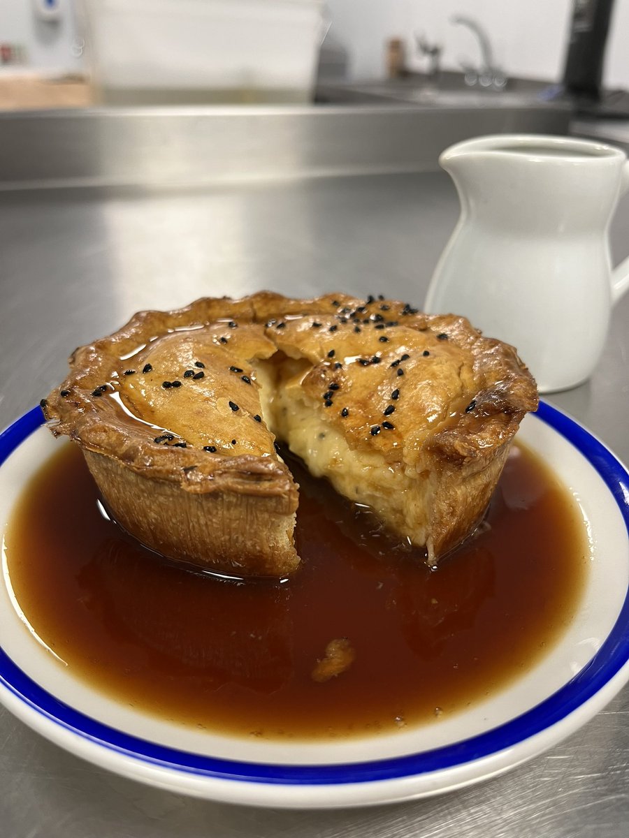 Ushers Bakehouse (@ushersbakehouse) on Twitter photo Knock knock
Who’s there?
The post an with your <a href="/ushersbakehouse/">Ushers Bakehouse</a> pies
Order here elitebistroathome.com/collections/me… Knock knock
Who’s there?
The post an with your <a href="/ushersbakehouse/">Ushers Bakehouse</a> pies
Order here elitebistroathome.com/collections/me…