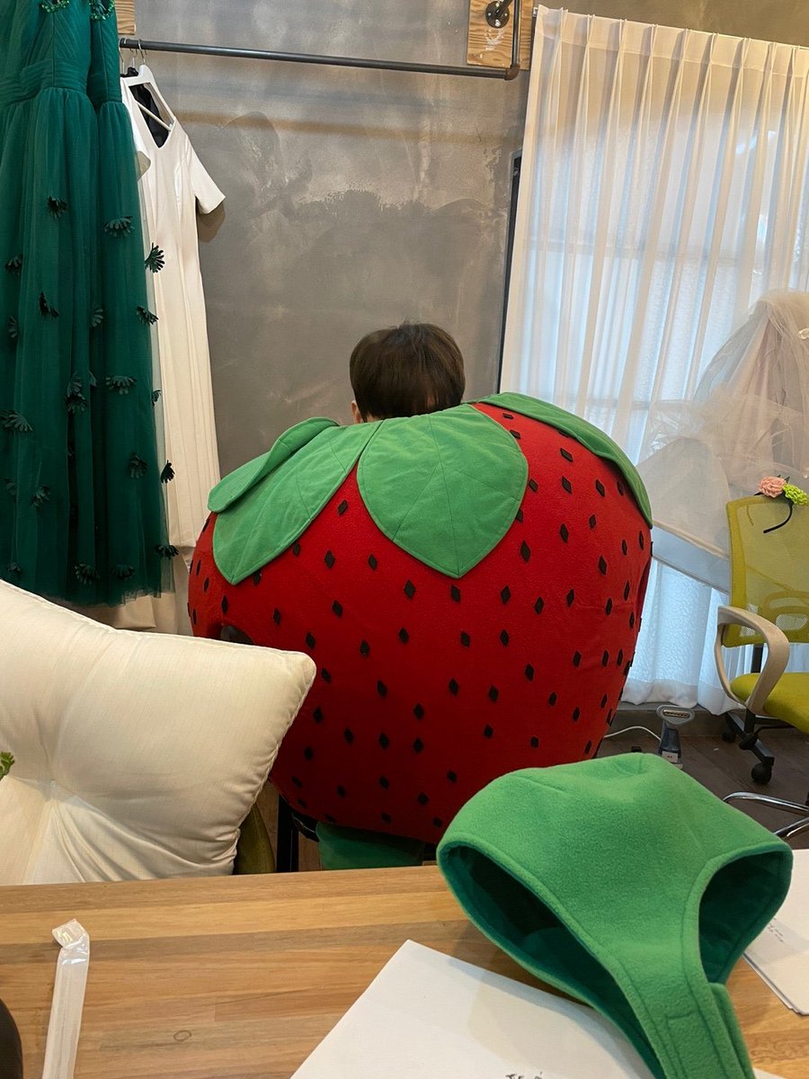 JegalMalraeng's tweet photo. 그리고 형언이가 찍은 기연이는 ... 모에포인트가  있음 https://t.co/trV3dO2dS2