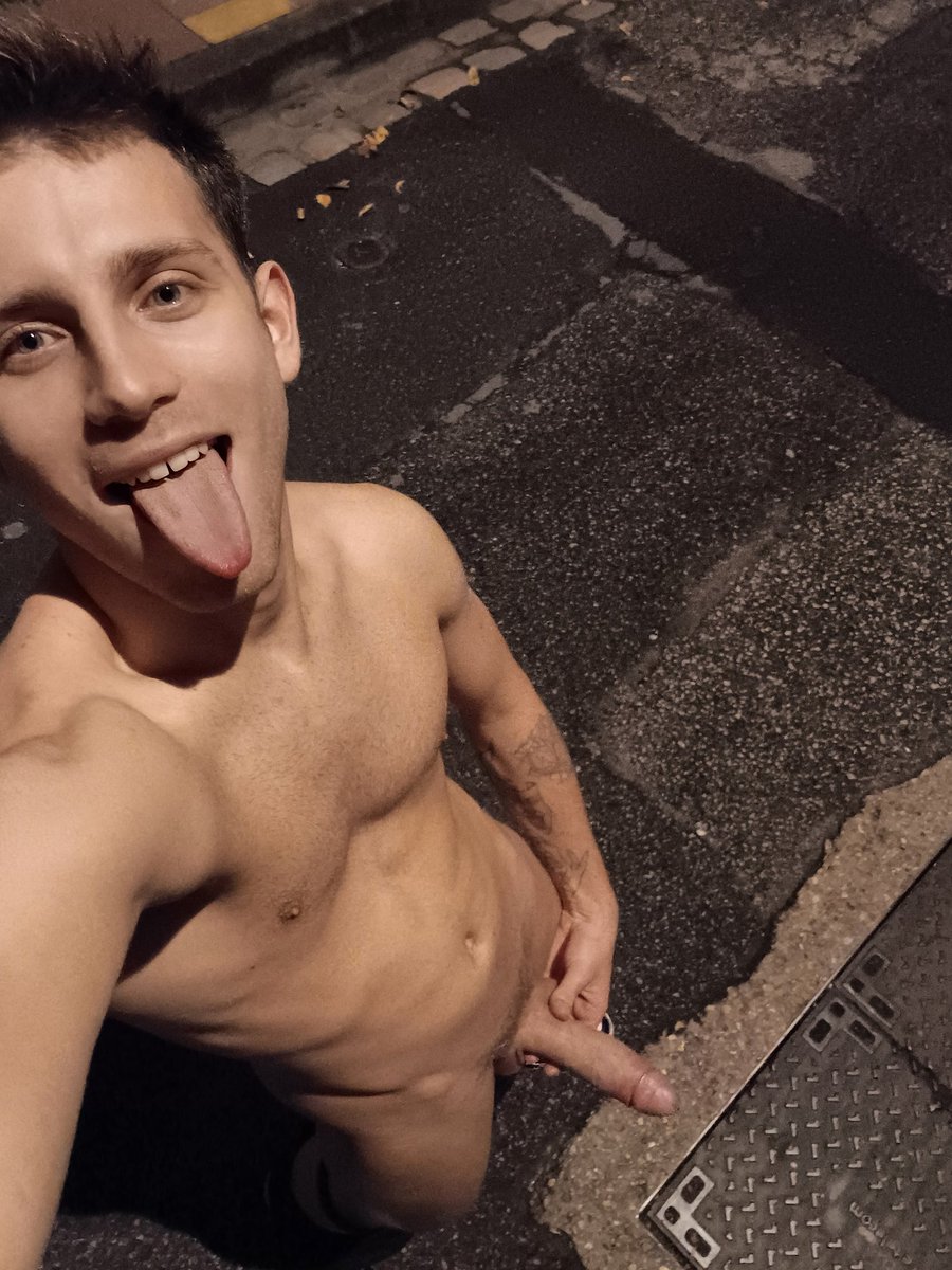 🍆 Frenchies Cocks tweet media