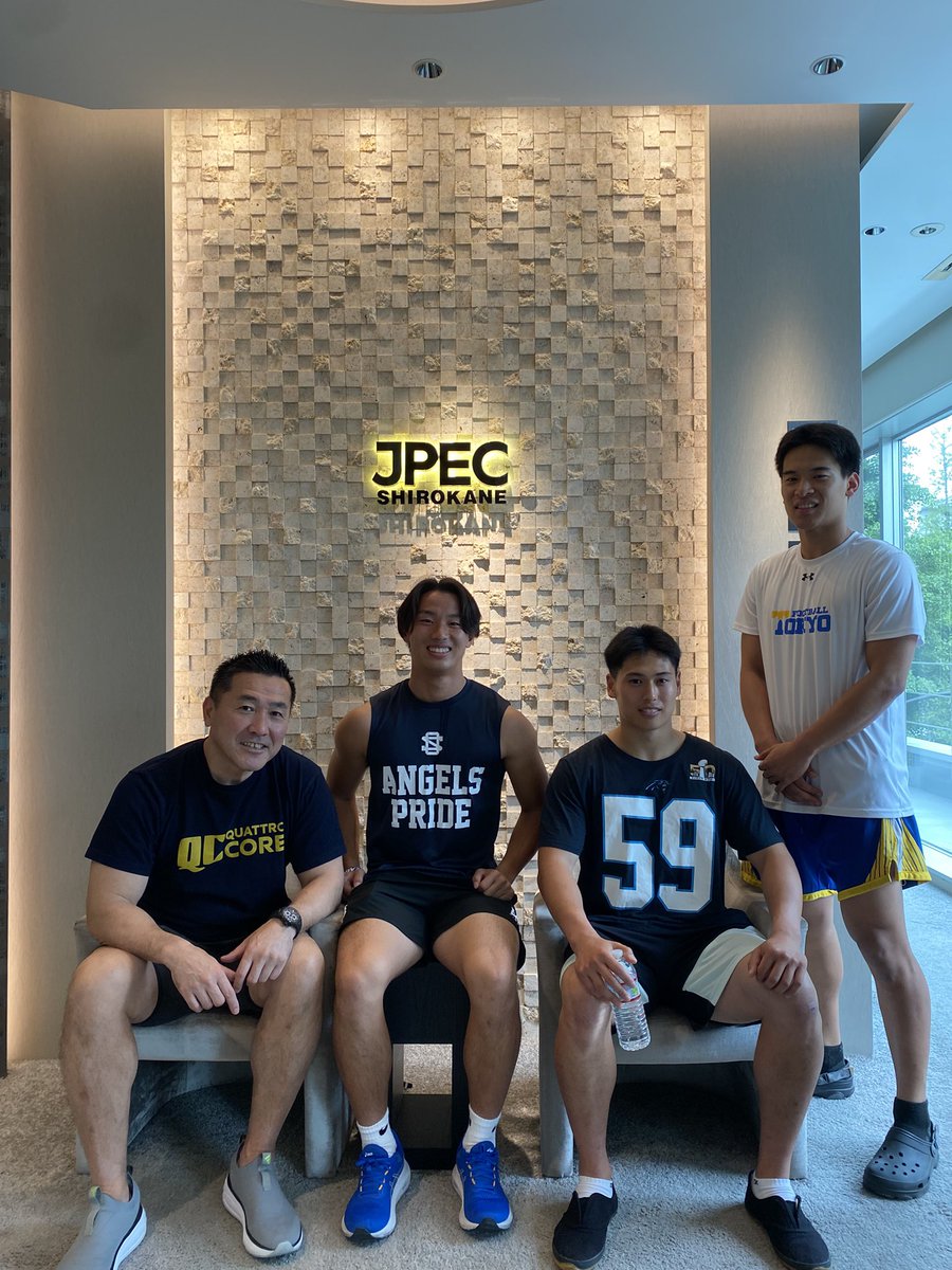 KGファイターズ攻守の要がたまたま時間が被りクアトロコア®︎の体験に、、
WR小段天響
LB倉田雅琉
倉田選手はナチュラル股関節人間
小段選手は古傷の影響もあり、めちゃくちゃ面白いセッションになった、、現役選手の事なので詳しくは言えないがクアトロコアメディカル®︎絶対に広めなくてはならない