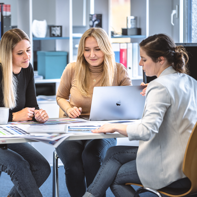 ittbusinessat's tweet image. #LANCOM erweitert seine Cloud-verwaltete #RemoteAccess-Lösung um den LANCOM #TrustedAccessClient für #macOS. Somit können Verwender von #Apple-Endgeräten die Vorteile der vertrauenswürdigen und sicheren #Cloud-managed #SecureNetworkAccess-Lösung nutzen. t.ly/wqUTx