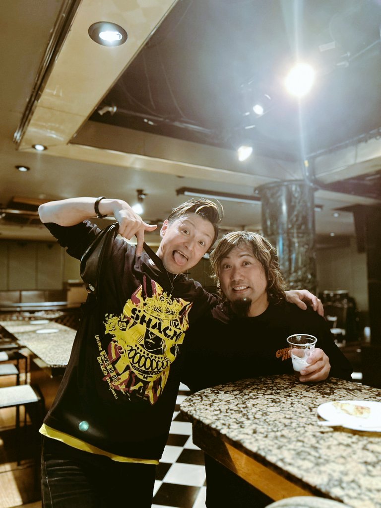 MUCHING89's tweet image. 5/18加古川スターダンス
SHACHI３０周年ツアー
延期によりファイナルだったみたいだね！お疲れ様！
俺は今のSHACHIが一番好きだわ
カイタのdrumはマジヤバい！
SMASH  RAIDとEAST BAYでのメンツで一緒にヤれたのもまたヤバい！
ほんとイイ夜でした♪

#SHACHI 
#EASTBAY
#SMASHRAID