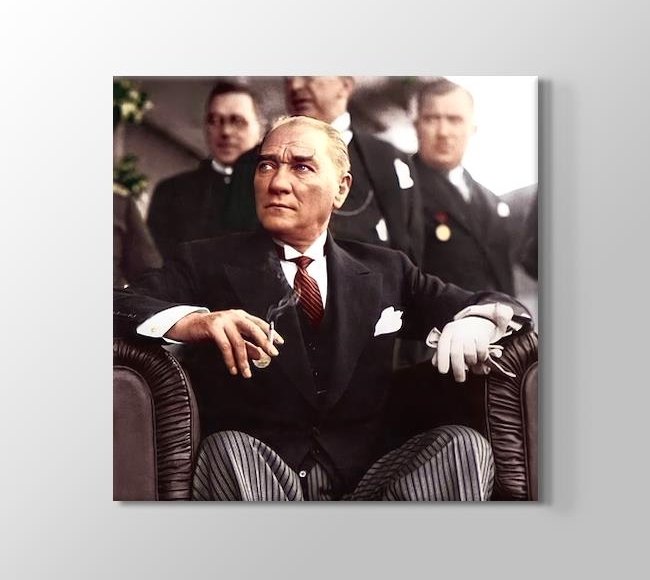 “1919 senesi Mayıs'ının 19. günü Samsun'a çıktım”

19 Mayıs Atatürk’ü Anma, Gençlik ve Spor Bayramımız kutlu olsun🇹🇷