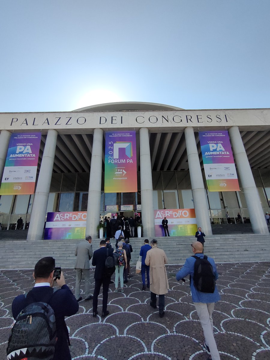 InappGov's tweet photo. 📍Oggi alle 11:00 | Sala 2, #forumpa2025.
Evento✨ IA e mondo del lavoro (@minlavoro).
Interviene Andrea Battistoni (portavoce del Presidente #INAPP).
Vi aspettiamo allo stand condiviso con #MLPS, @INPS_it, @inail_gov, #INL e @SviLavoroItalia.
👉 https://t.co/7eJqiCHdIG
#19maggio https://t.co/WJkK3JzDeC