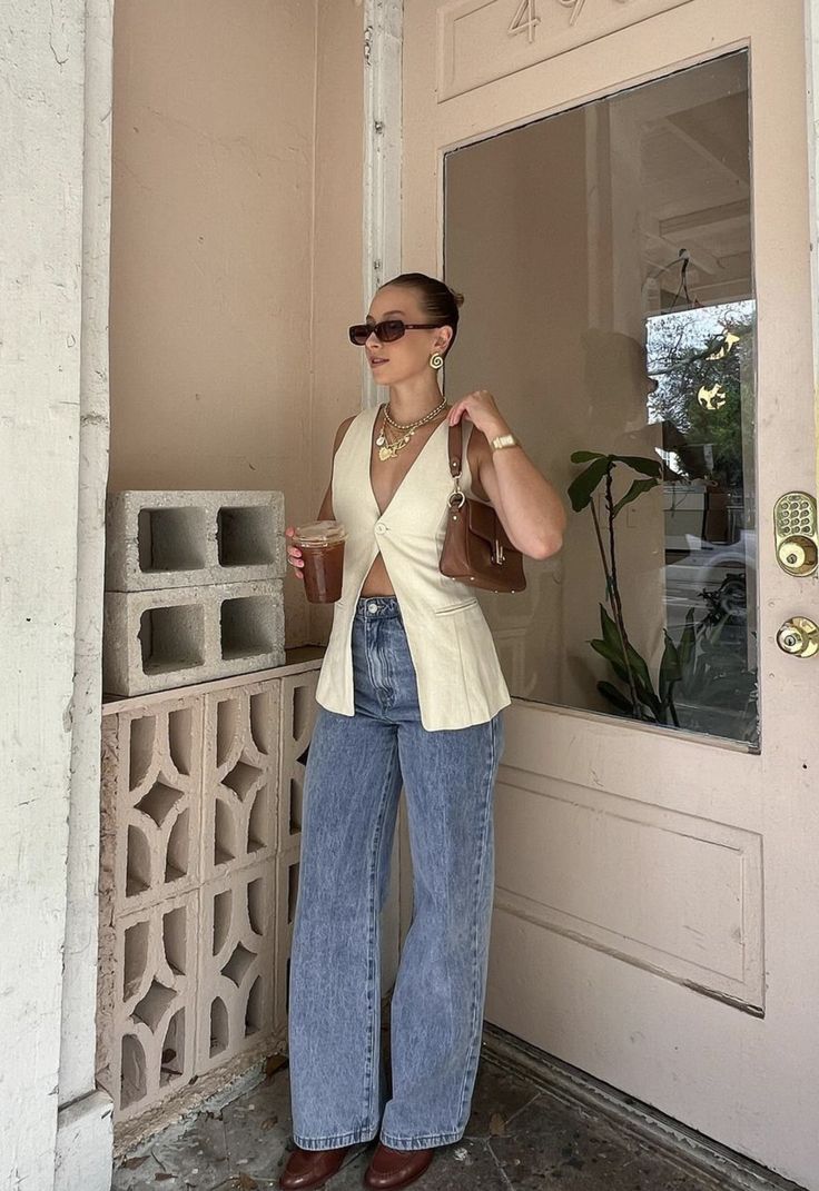 BusbeeErin's tweet photo. No applause needed—I know it’s good.#OOTDStyle #MyLookToday #CasualChic #OutfitShare #OutfitFlow #WearItWell #OutfitRepeater #StyledMyWay #RelaxedStyle #FitCheck https://t.co/7BewVZSDA6
