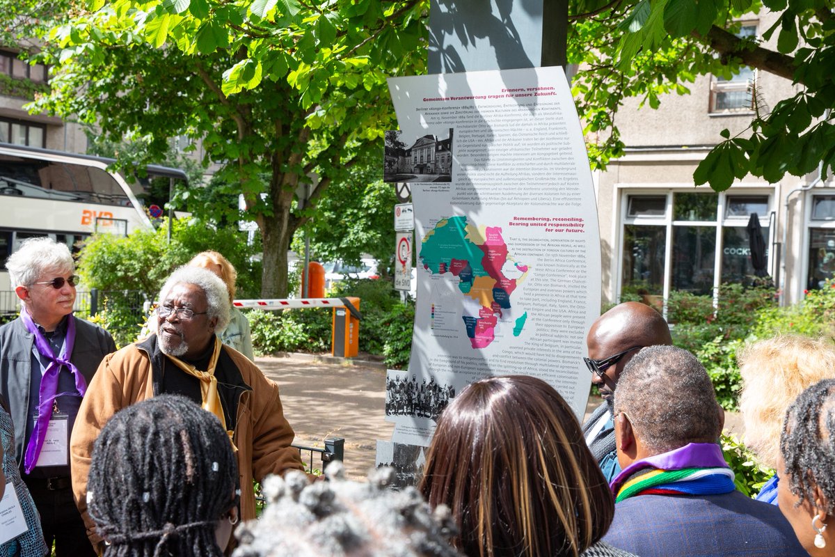 “Colonialism is a crime that leaves deep wounds.”  
💁🏽‍♀️At the #WCC Berlin Conference, churches commit to truth-telling, justice, and healing. ✊🏽🕊️🌍
🔗 Read more: oikoumene.org/news/berlin-co…
#BerlinConference2025