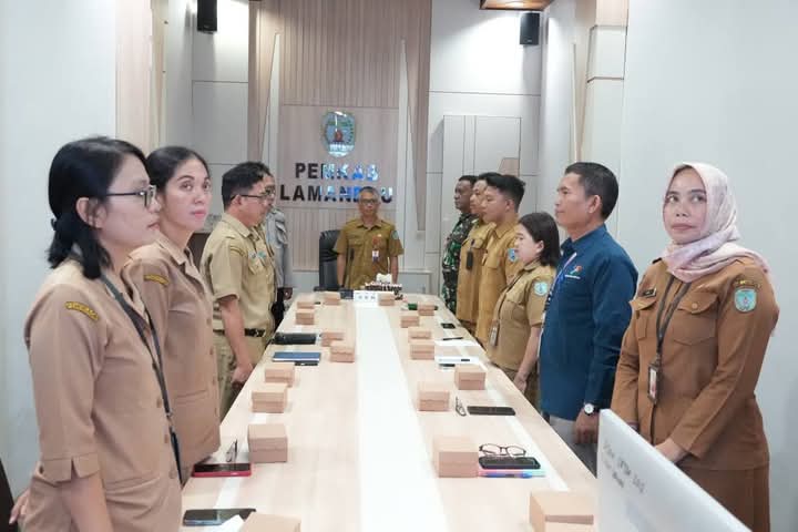 #TPPKawalAkteKdmpddiNotaris
Setelah musyawarah desa khusus Pembentukan KDMP, semua TPP mengawal ke Notaris untuk proses mendapatkan badan Hukum
#TppKawalAkteKdmpdiNotaris
<a href="/prabowo/">Prabowo Subianto</a>
<a href="/YandriSusanto27/">Yandri Susanto</a>
<a href="/ArizaPatria/">Ariza Patria</a>
<a href="/taufikmadjid71/">IG : taufik.madjid</a>
<a href="/kemendespdt/">#BangunDesaBangunIndonesia</a>
<a href="/bpsdmkemendesa/">Bpsdm Kemendesa</a>
<a href="/desapenusantara/">desapesonanusantara</a>