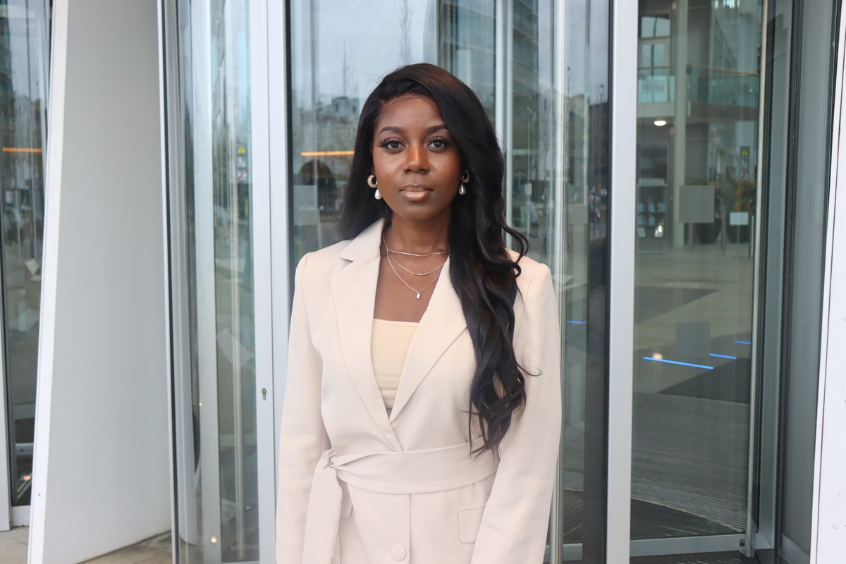 Sussex Alumni (@sussex_alumni) on Twitter photo Meet Sussex alumna Lakeisha Annang, founder of WithinHer Coaching, through which she helps women turn their skills and expertise into a successful side hustle. Lakeisha graduated with a LLB in Law from <a href="/SussexLaw/">Sussex Law</a> in 2015.
Read about her career journey: sussex.ac.uk/alumni/people/… Meet Sussex alumna Lakeisha Annang, founder of WithinHer Coaching, through which she helps women turn their skills and expertise into a successful side hustle. Lakeisha graduated with a LLB in Law from <a href="/SussexLaw/">Sussex Law</a> in 2015.
Read about her career journey: sussex.ac.uk/alumni/people/…