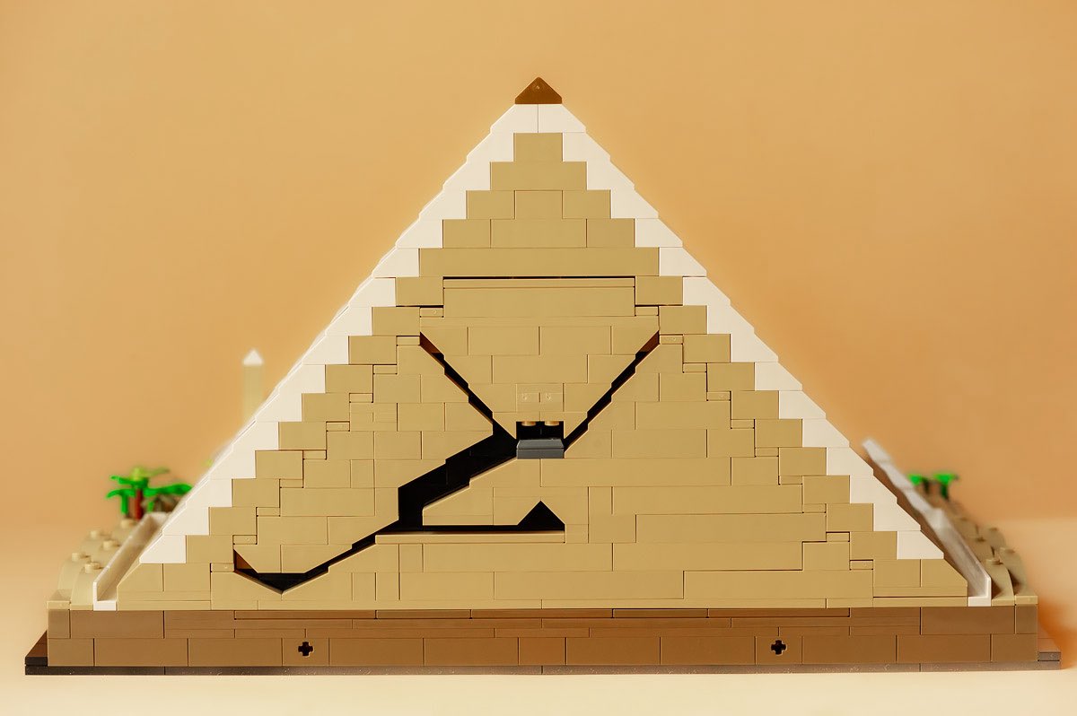 wiseguyofficial's tweet photo. New post “Lego Half Pyramid of Giza” #Lego #Pyramid #Giza #HalfPyramid #History#Architecture #Stone #Brick #Design #Lifestyle #Toy #Collection https://t.co/Hymrv6ryYk https://t.co/HRuOWvyQKC