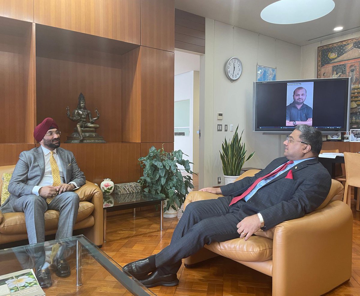 IndianEmbTokyo's tweet photo. Ambassador@AmbSibiGeorge received Mr. Harshvendra Soin, President, Asia Pacific and Japan Business, TECH Mahindra, Mr. Ashokkumar Janarthanan, Vice-President, TECH Mahindra and discussed growth of their business in Japan and technology cooperation with Japanese Universities and Research Institutes. #IndiaJapanSciConnect
#ConnectingHimalayaswithMountFuji