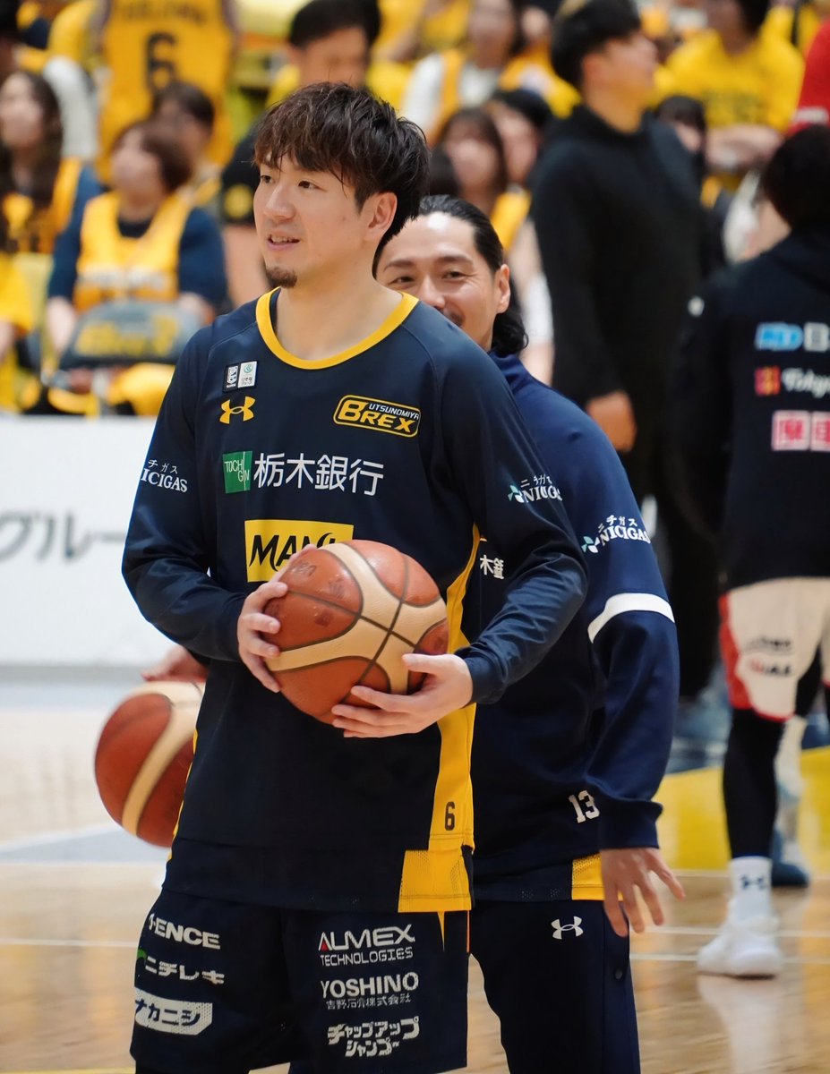 少し緊張をほぐしましょう。
バイスキャプテン🍲よろしくです。

#宇都宮ブレックス 
#比江島慎 
#渡邉裕規 
#横浜アリーナへ行こう