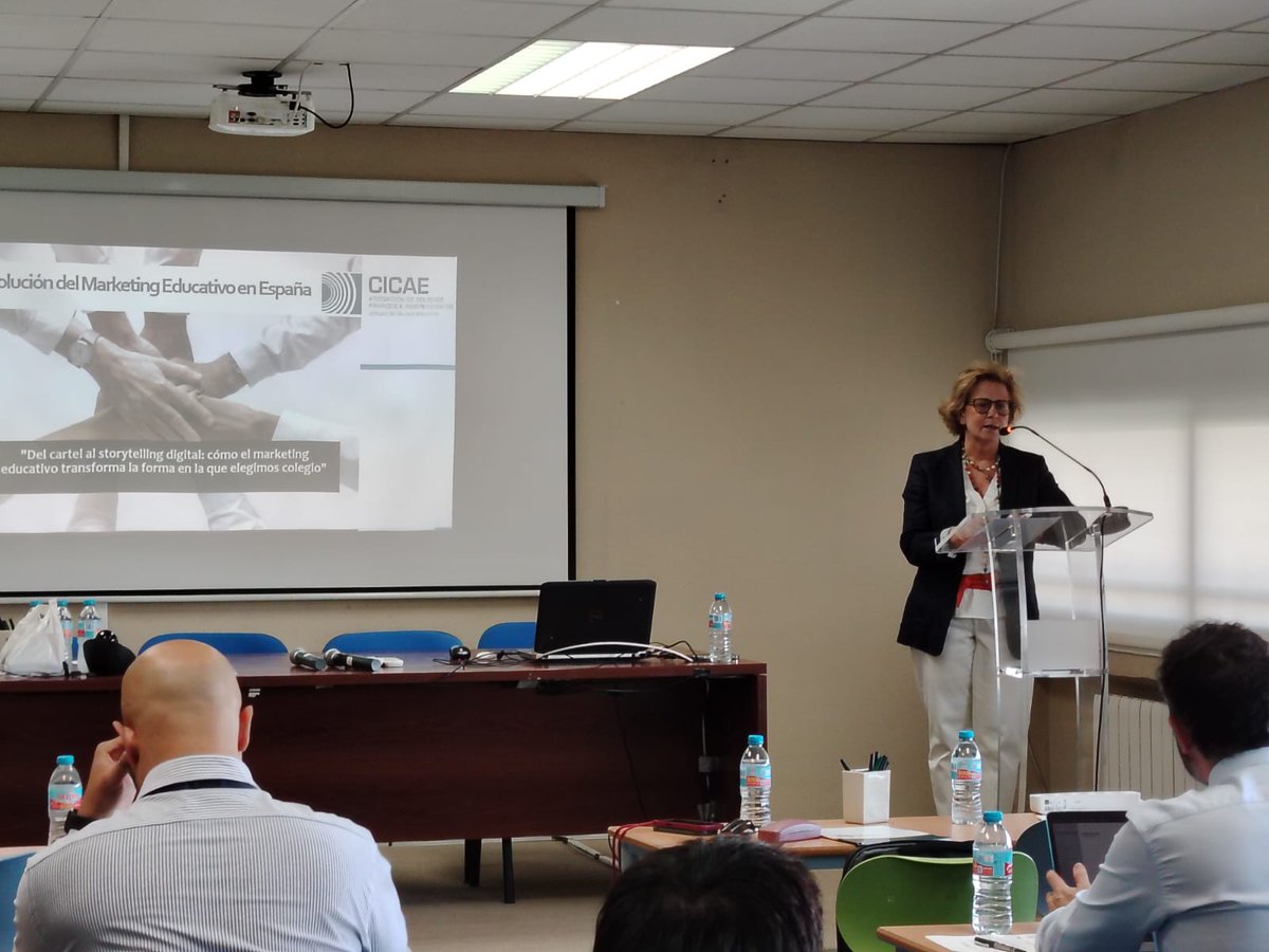 CICAE (@cicae_educacion) on Twitter photo 📍 Jornada “Tendencias y Estrategias en Marketing Educativo” en el <a href="/ColesLosSauces/">Colegios Los Sauces</a> La Moraleja
🎓 Branding, admisiones y marketing con Enrique Escandón (<a href="/sekintschools/">SEK International Schools</a>), que nos da las claves para anticiparse al futuro del #MarketingEducativo: “Todos construimos marca”.
#CICAE 📍 Jornada “Tendencias y Estrategias en Marketing Educativo” en el <a href="/ColesLosSauces/">Colegios Los Sauces</a> La Moraleja
🎓 Branding, admisiones y marketing con Enrique Escandón (<a href="/sekintschools/">SEK International Schools</a>), que nos da las claves para anticiparse al futuro del #MarketingEducativo: “Todos construimos marca”.
#CICAE
