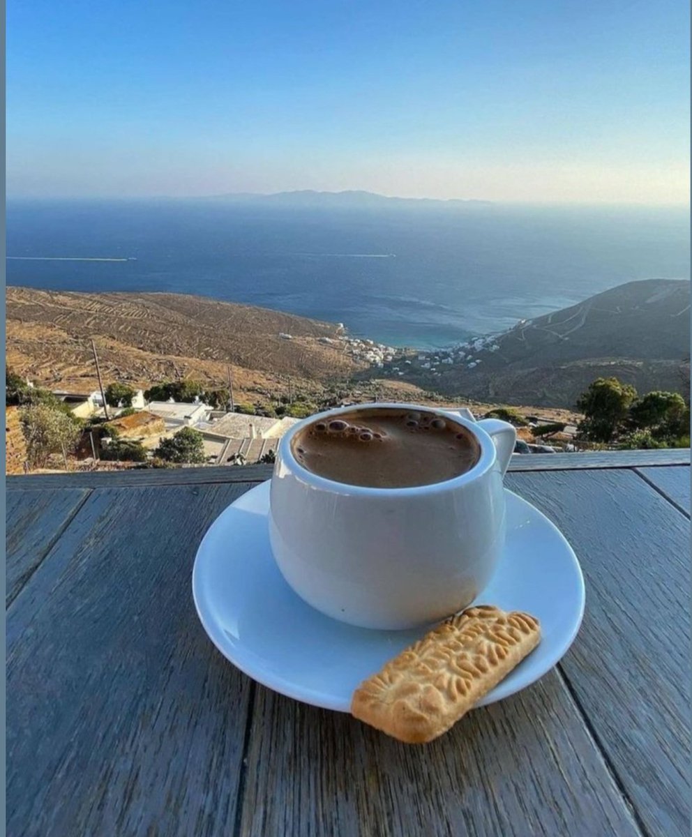 One day I will disappear.
Without warning, without notification, without a final post with a selected photo and a wise quote. There will be no "I’ll be back", "I’m switching off for a while,” “I need a digital detox". No. One day I will simply not exist -neither in the personal