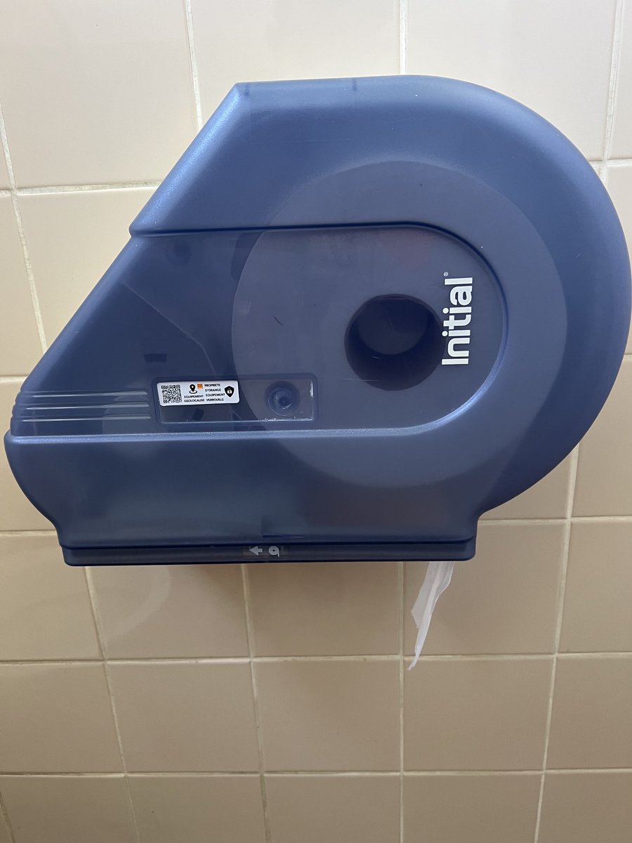 RandomAleatoire's tweet image. Dans un RE
Je refuse d’y croire