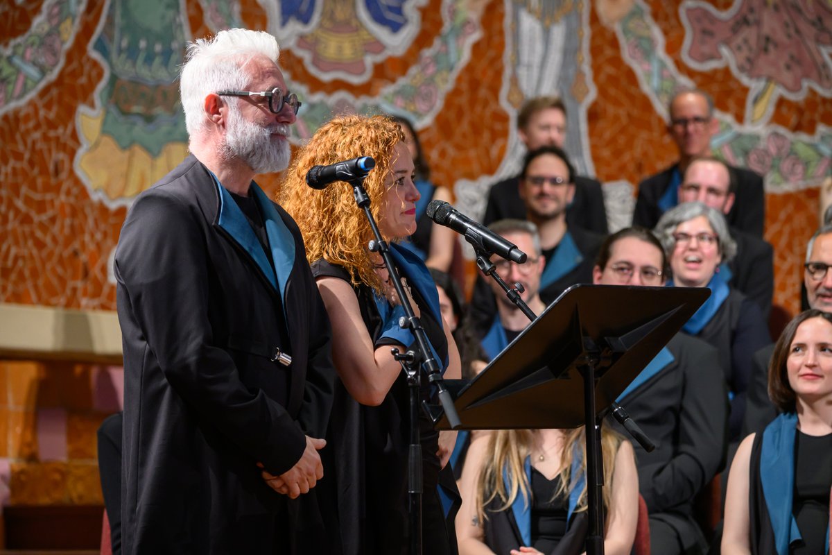 Orfeó Català (@orfeo_catala) on Twitter photo 💜Ahir, vam interpretar el ‘Requiem’ de Fauré al Palau per acomiadar i homenatjar el nostre director, Pablo Larraz
🎶Un comiat emotiu amb un repertori que ens sentim molt nostre: Fauré, Casals, Mendelssohn i <a href="/JosepOlle/">Josep Ollé Sabaté</a>, amb <a href="/joansegui_org/">Joan Seguí Mercadal</a>, Elionor Martínez i <a href="/josepramonolive/">Josep-Ramon Olivé</a> 💜Ahir, vam interpretar el ‘Requiem’ de Fauré al Palau per acomiadar i homenatjar el nostre director, Pablo Larraz
🎶Un comiat emotiu amb un repertori que ens sentim molt nostre: Fauré, Casals, Mendelssohn i <a href="/JosepOlle/">Josep Ollé Sabaté</a>, amb <a href="/joansegui_org/">Joan Seguí Mercadal</a>, Elionor Martínez i <a href="/josepramonolive/">Josep-Ramon Olivé</a>