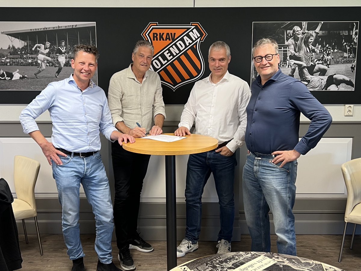 Na het goede nieuws dat HSB opnieuw hoofdsponsor wordt van FC Volendam, kunnen we nóg een mooie verlenging melden.
Met RKAV Volendam hebben we het sponsorcontract officieel verlengd!

Lees verder: bit.ly/3YTsMGR 

#RKAVVolendam #Volendam #Jeugdontwikkeling #SamenSterk