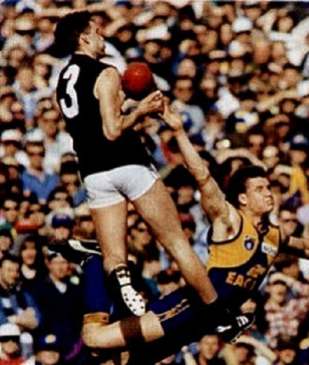 Steven Oliver, took Glen Jakovich apart in round 14 1993.