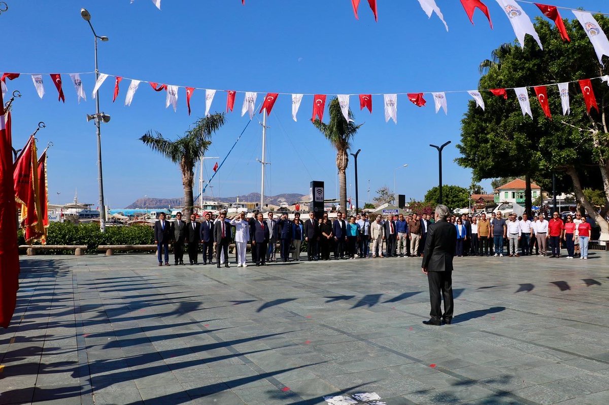 vural07arikan's tweet photo. Bir milletin umuda yürüdüğü gün..
19 Mayıs, bir doğuşun adıdır.
Yankılanan bir özgürlük çağrısıdır.
Diz çökmeyenlerin, yılmayanların günü,
Gazi Mustafa Kemal Atatürk’ü saygı, minnet ve özlemle anıyor;
19 Mayıs Atatürk’ü Anma, Gençlik ve Spor Bayramı’nı kutluyorum.🇹🇷
#19MAYIS https://t.co/SnUd9IrNkq
