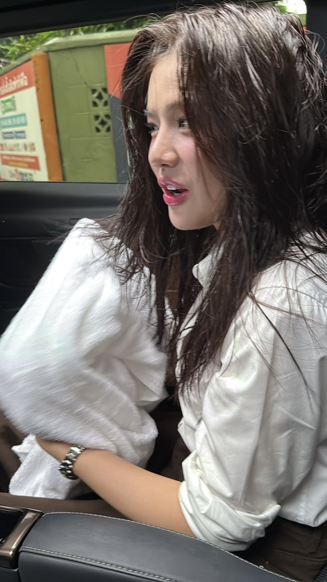 yok_jittraphan's tweet image. ก็จะตามอยู่อย่างนั้น @Xobammm