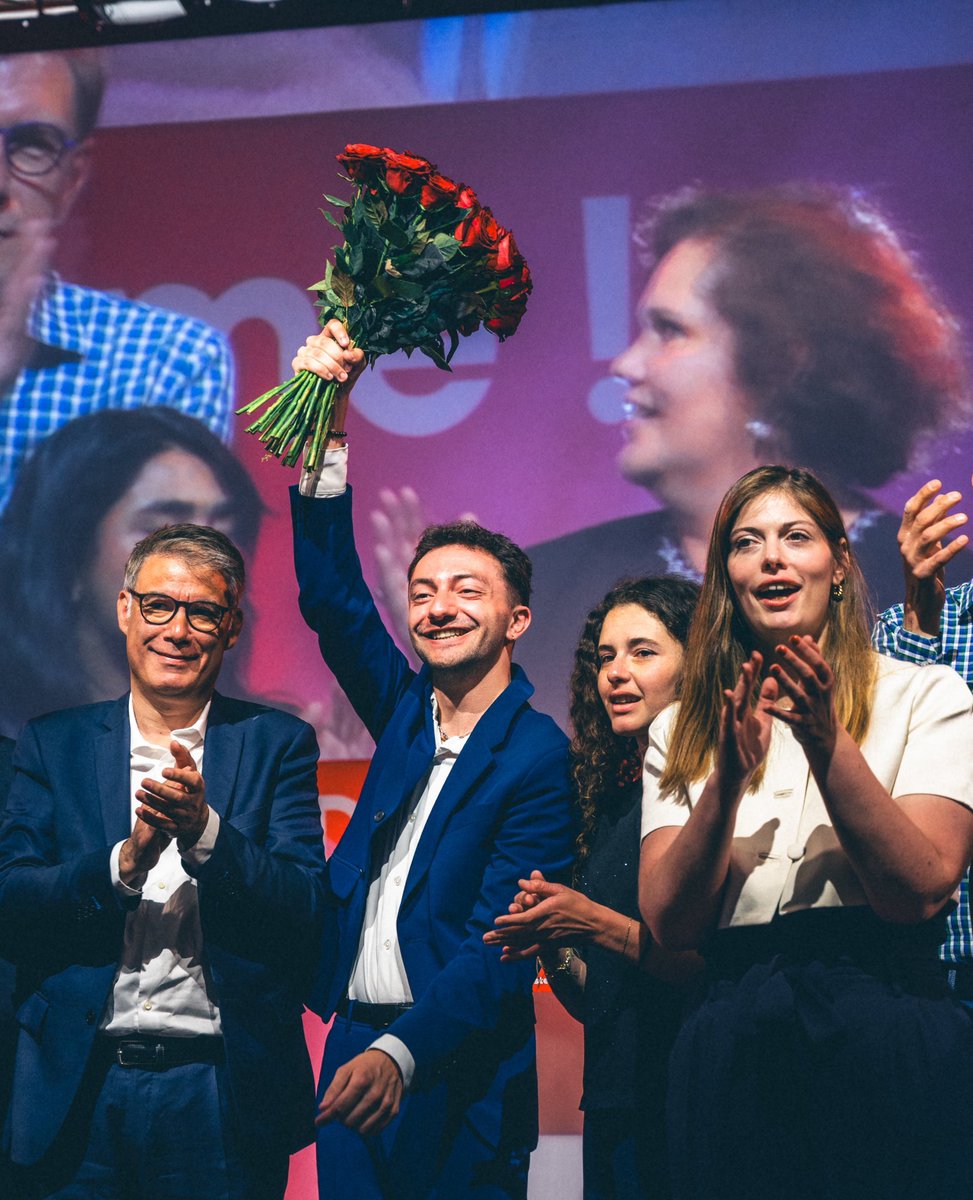 théo tweet media