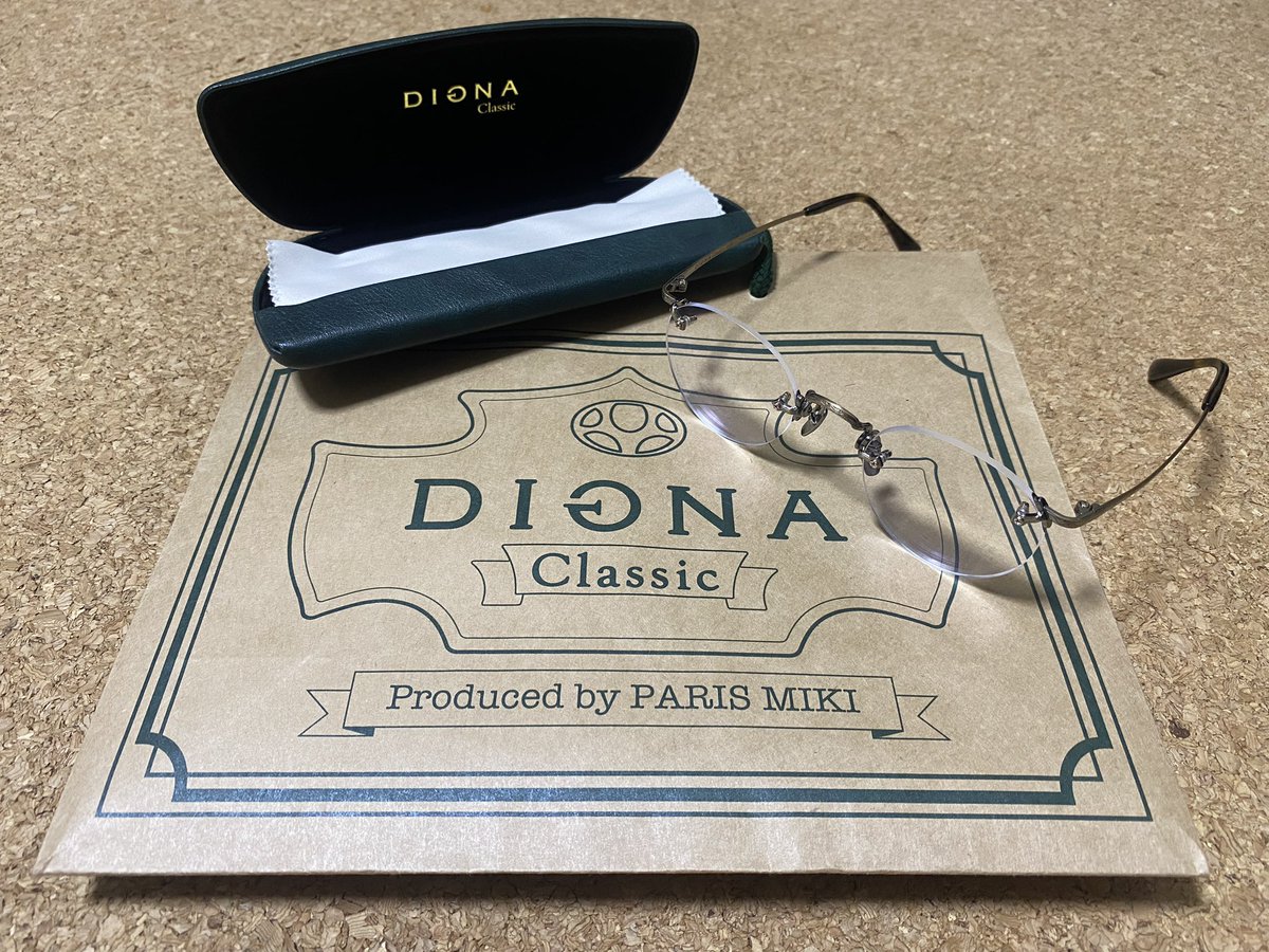 trick_arch's tweet photo. #digna
#classic
#918e
#彫金
#縁無し https://t.co/hBrZ9MF7iB