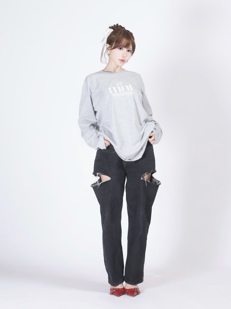 長袖Tシャツ M.GRAY

全てに言えることだけど着心地軽くてこるからの季節も過ごしやすい✨
グレー着こなせれたらめっちゃおしゃれ🥹💖 https://t.co/mwJPQ0qje3
