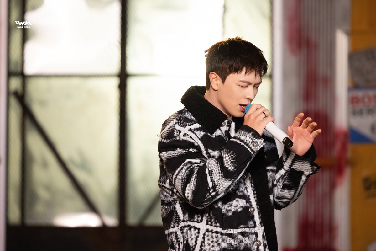 YookSJ_official's tweet photo. [📌]
육성재 '거짓말(LIE)' Live Clip Behind Photo

🔗https://t.co/sNx8PxKiDb

#육성재 #YOOKSUNGJAE
#거짓말 https://t.co/5kZqyv4i44