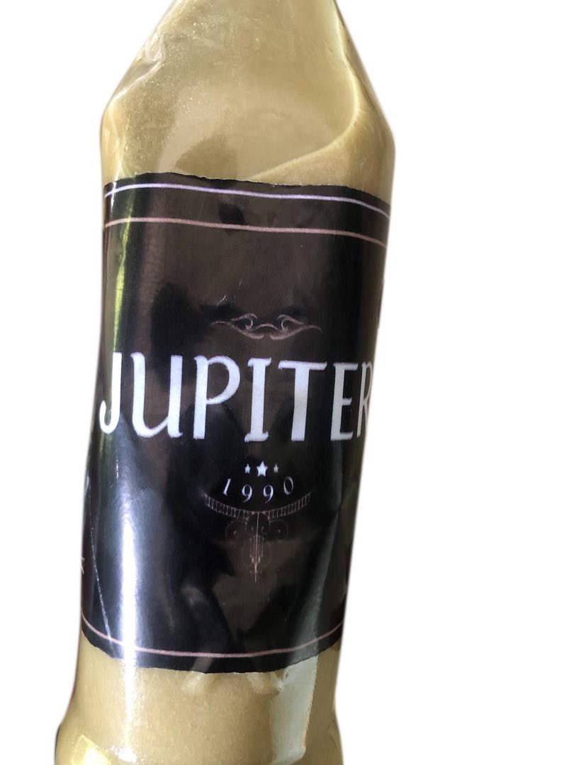 🚨 ALERT! 🚨 

FDA warns public against 2 unsafe drinks: Kings Orange Flavoured Liqueur and Jupiter 1990, for they contain cannabis extracts &amp; suspected adulterants. 🚫 

DON'T DRINK THEM!

#FDAGhana2025
#FDAGhanaPressRelease 
#FDACommunications