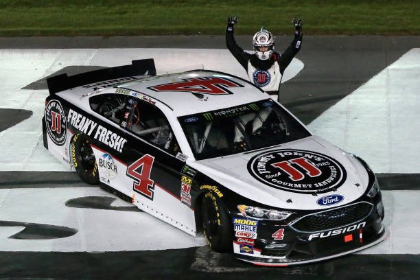 Nascarpixtures's tweet photo. On this day in 2018, Kevin Harvick won the All Star race at Charlotte! https://t.co/gVibxD6sbw