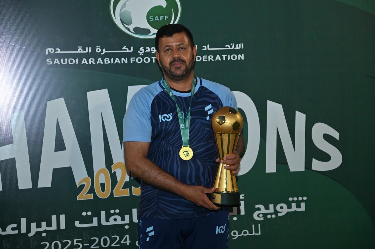 مدربي الاحساء يهنئون ادارة نادي <a href="/FatehClub/">نادي الفتح السعودي</a> والكابتن / حسين الجبارة والكابتن عمر بوحليم مشرف الاكاديميات بمناسبة تحقيق فريق ١٣ سنة بطولة منطقة الاحساء الف الف مبروك ..