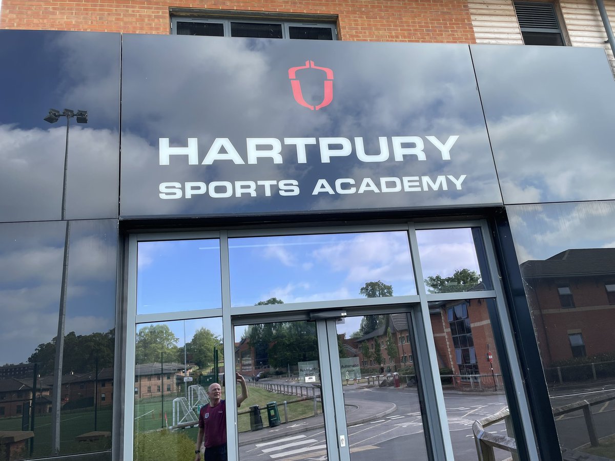 VINNY HALSALL tweet media