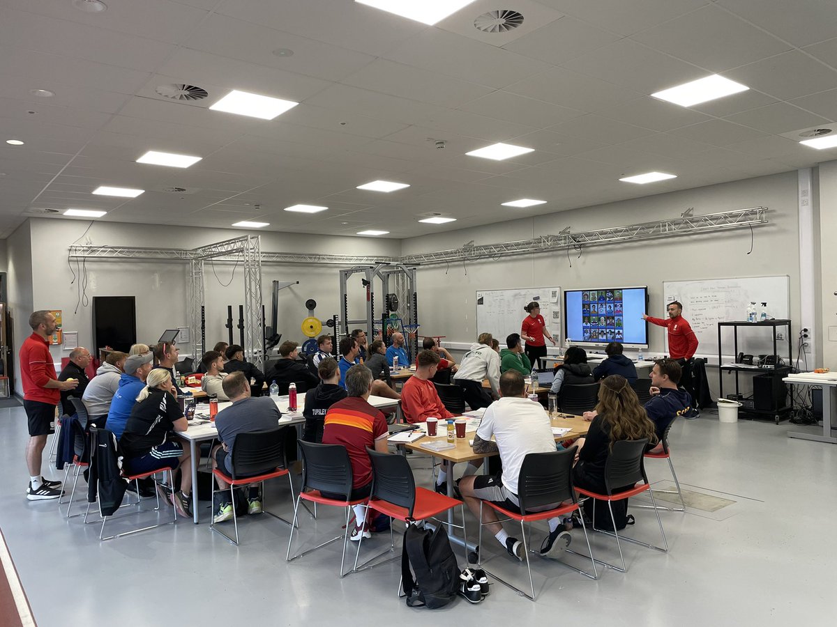 VINNY HALSALL tweet media