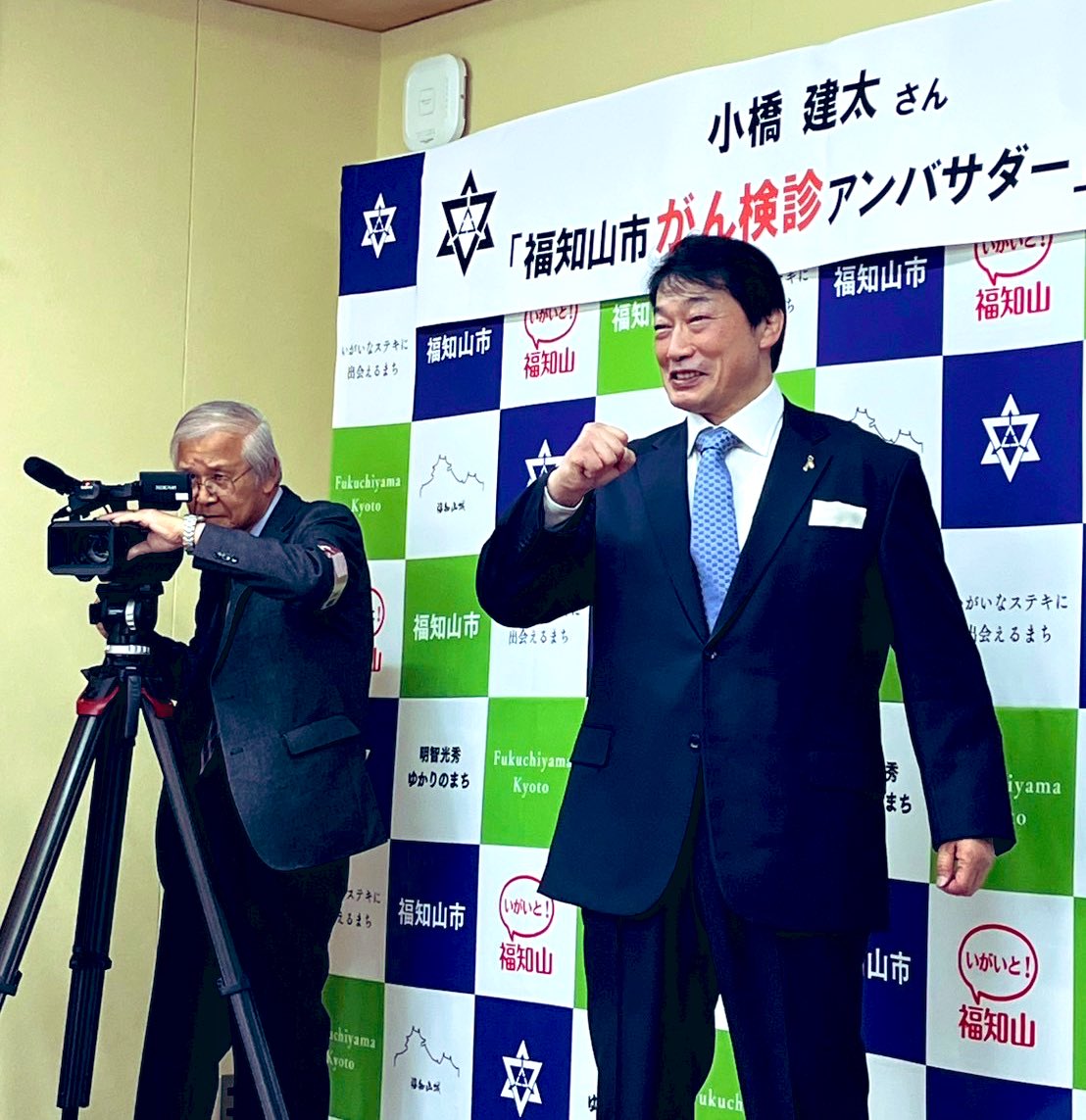 癌になったら終わりではなく、癌になってからどう生きるかが大切だと思います。
あけこさん頑張りましょう‼︎

今は2人に1人が癌になる時代だと言われています。
癌になり苦しんでいる人もたくさんいると思います。気持ちを強く持って乗り越えて行きましょう！

「貴方なら乗り越えられる‼︎」