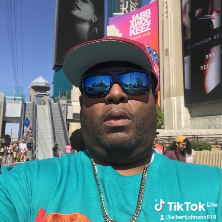 TraceyWhit0's tweet image. #NewProfilePic