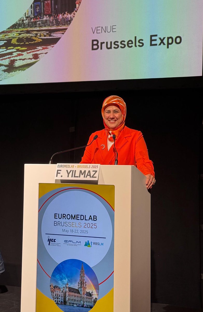 FatmaMericYlmaz's tweet photo. IFCC tarafından Brüksel’de düzenlenen Euromedlab kapsamında, ülkemizi temsilen Laboratuvar Terminolojisinin Standardizasyonu konusunda bir sunum gerçekleştirme fırsatı buldum.

Türkiye’nin sağlık verilerinin elektronik ortamda güvenli şekilde depolanması, farklı hastane ve hekimlerin bu verilere ulaşabilmesi ile laboratuvar ve radyoloji sonuçlarının standardizasyonundaki başarısı, uluslararası alanda dikkat çeken bir düzeye ulaşmış durumda.

Bu alandaki birikimimizi paylaşmak ve ülkemizi temsil etmekten büyük onur duydum. Emeği geçen herkese teşekkürler. #EUROMEDLAB