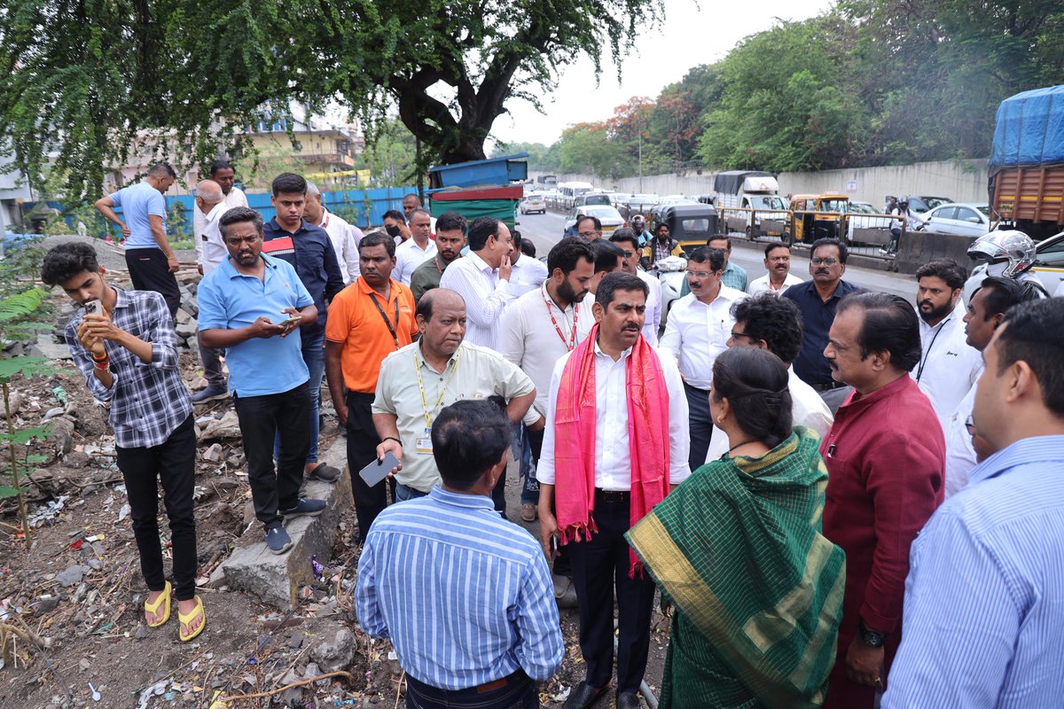 Dr. Rajendra Bhosale IAS (@drrajbhosale) on Twitter photo рдкреБрдгреЗ рдорд╣рд╛рдирдЧрд░рдкрд╛рд▓рд┐рдХрд╛ рдорд╛. рдЖрдпреБрдХреНрдд рддрдерд╛ рдкреНрд░рд╢рд╛рд╕рдХ рдбреЙ. рд░рд╛рдЬреЗрдиреНрджреНрд░ рднреЛрд╕рд▓реЗ рдпрд╛рдВрдиреА рдЖрдЬ рдкрд╛рд▓рдЦреА рдорд╛рд░реНрдЧрд╛рдЪреА рдкрд╛рд╣рдгреА рдХреЗрд▓реА.
#PMC #pmccare #wari #visit #precautions #road #palkhi рдкреБрдгреЗ рдорд╣рд╛рдирдЧрд░рдкрд╛рд▓рд┐рдХрд╛ рдорд╛. рдЖрдпреБрдХреНрдд рддрдерд╛ рдкреНрд░рд╢рд╛рд╕рдХ рдбреЙ. рд░рд╛рдЬреЗрдиреНрджреНрд░ рднреЛрд╕рд▓реЗ рдпрд╛рдВрдиреА рдЖрдЬ рдкрд╛рд▓рдЦреА рдорд╛рд░реНрдЧрд╛рдЪреА рдкрд╛рд╣рдгреА рдХреЗрд▓реА.
#PMC #pmccare #wari #visit #precautions #road #palkhi