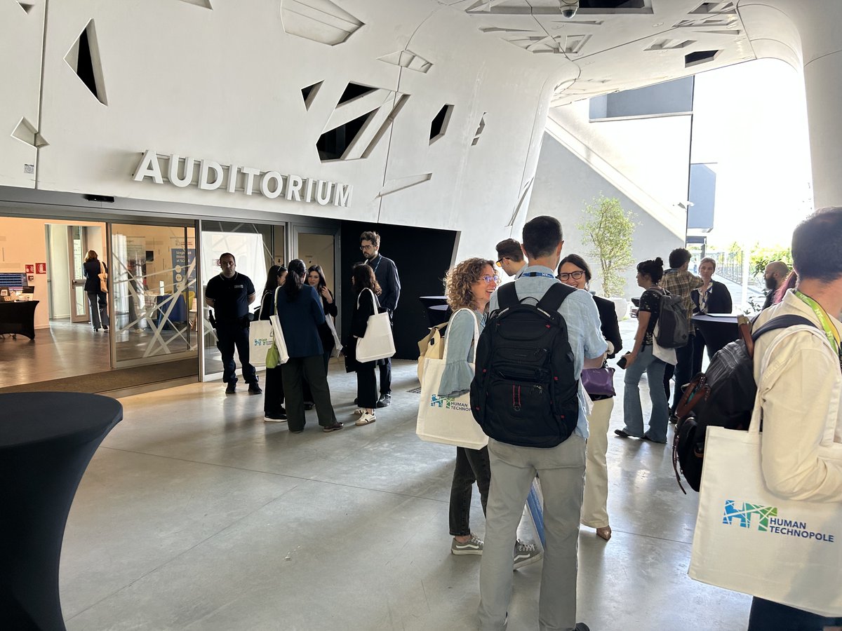 Giuseppe Testa (@gtesta72) on Twitter photo #neurogen25 kicking off the first Neurogenomics conference <a href="/humantechnopole/">Human Technopole</a> looking forward to 3 days of exciting science co-organized with <a href="/_josedavila/">Jose Davila Velderrain</a> Harschnitz <a href="/KalebicNereo/">Nereo Kalebic</a> <a href="/TavernaElena/">elena taverna</a> humantechnopole.it/it/trainings/n… #neurogen25 kicking off the first Neurogenomics conference <a href="/humantechnopole/">Human Technopole</a> looking forward to 3 days of exciting science co-organized with <a href="/_josedavila/">Jose Davila Velderrain</a> Harschnitz <a href="/KalebicNereo/">Nereo Kalebic</a> <a href="/TavernaElena/">elena taverna</a> humantechnopole.it/it/trainings/n…