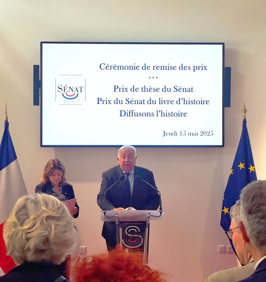 France Universités (@franceuniv) on Twitter photo 🎓 Le <a href="/Senat/">Sénat</a> a décerné le Prix de thèse du Sénat à Stéphanie PARASSOURAMANAÏK ACCAMA, pour sa thèse La faculté d’adaptation de l’article 73 de la Constitution – Contribution à l’étude de la notion d’autonomie normative des collectivités territoriales au sein de l’État unitaire 🎓 Le <a href="/Senat/">Sénat</a> a décerné le Prix de thèse du Sénat à Stéphanie PARASSOURAMANAÏK ACCAMA, pour sa thèse La faculté d’adaptation de l’article 73 de la Constitution – Contribution à l’étude de la notion d’autonomie normative des collectivités territoriales au sein de l’État unitaire