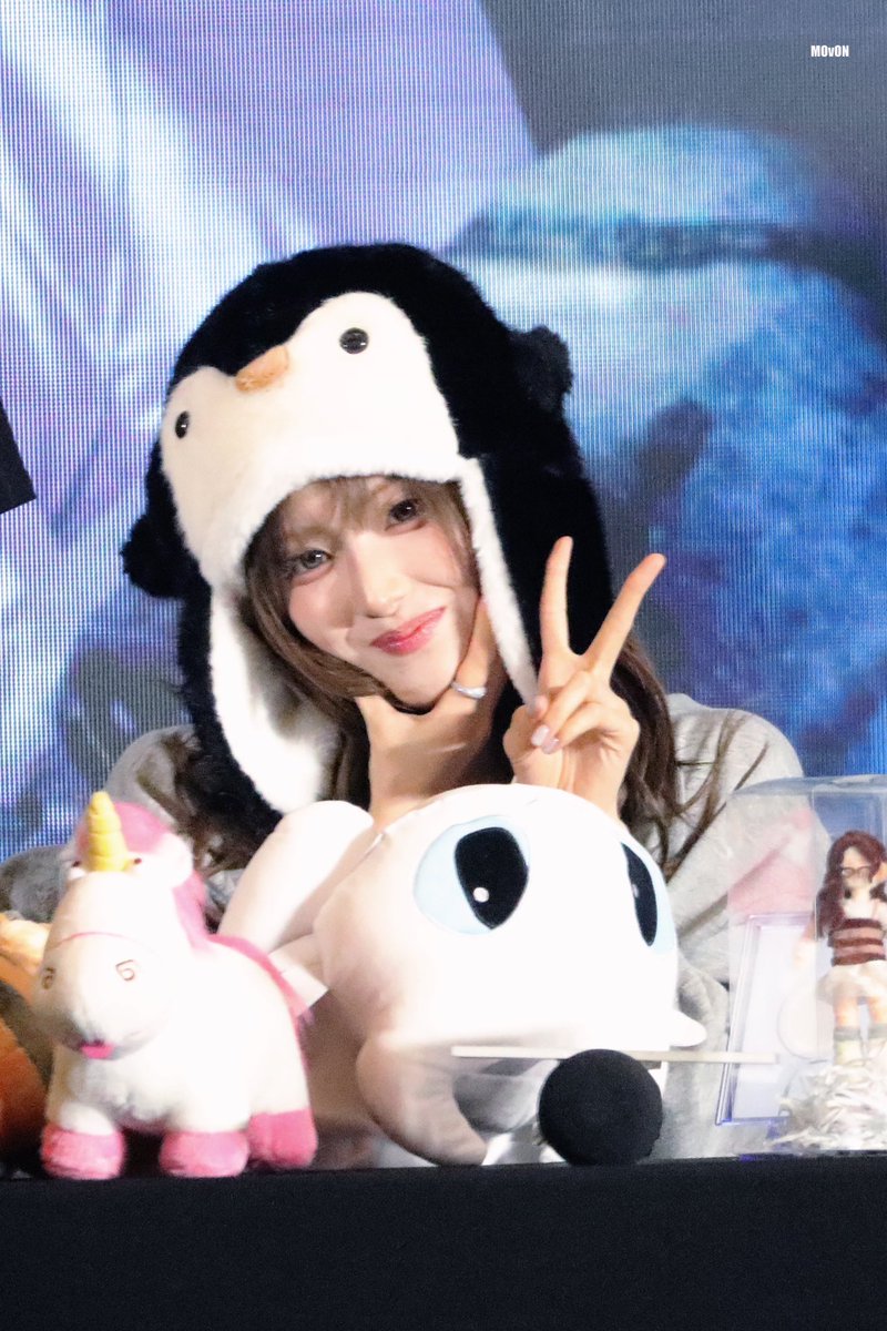Movon_23's tweet image. 250517 广州
🐧

#엔믹스 #지우 
#NMIXX #JIWOO #김지우